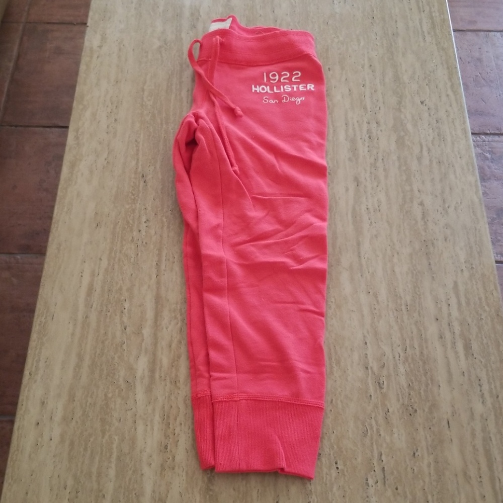 Hollister skinny capris